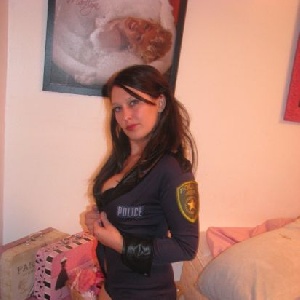 sexy Girl in Polizeijacke